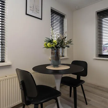 Centre Lakeview - Extended By Haring Verhuur דירה *